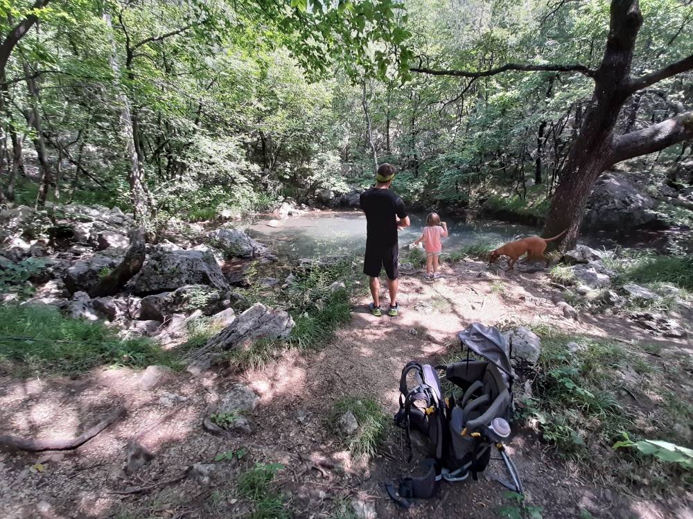Vitovsko jezero in cerkev Sv. Marije 1376
