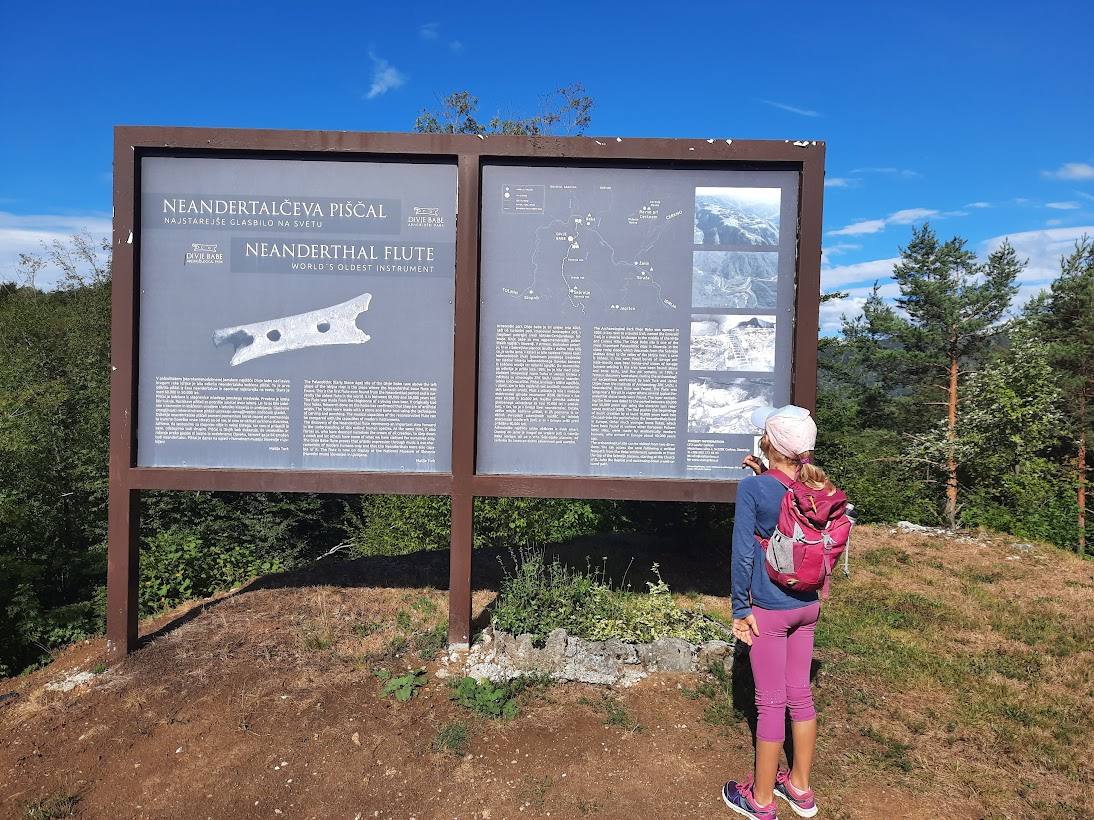 Arheološki park Divje babe, Cerkno 7377